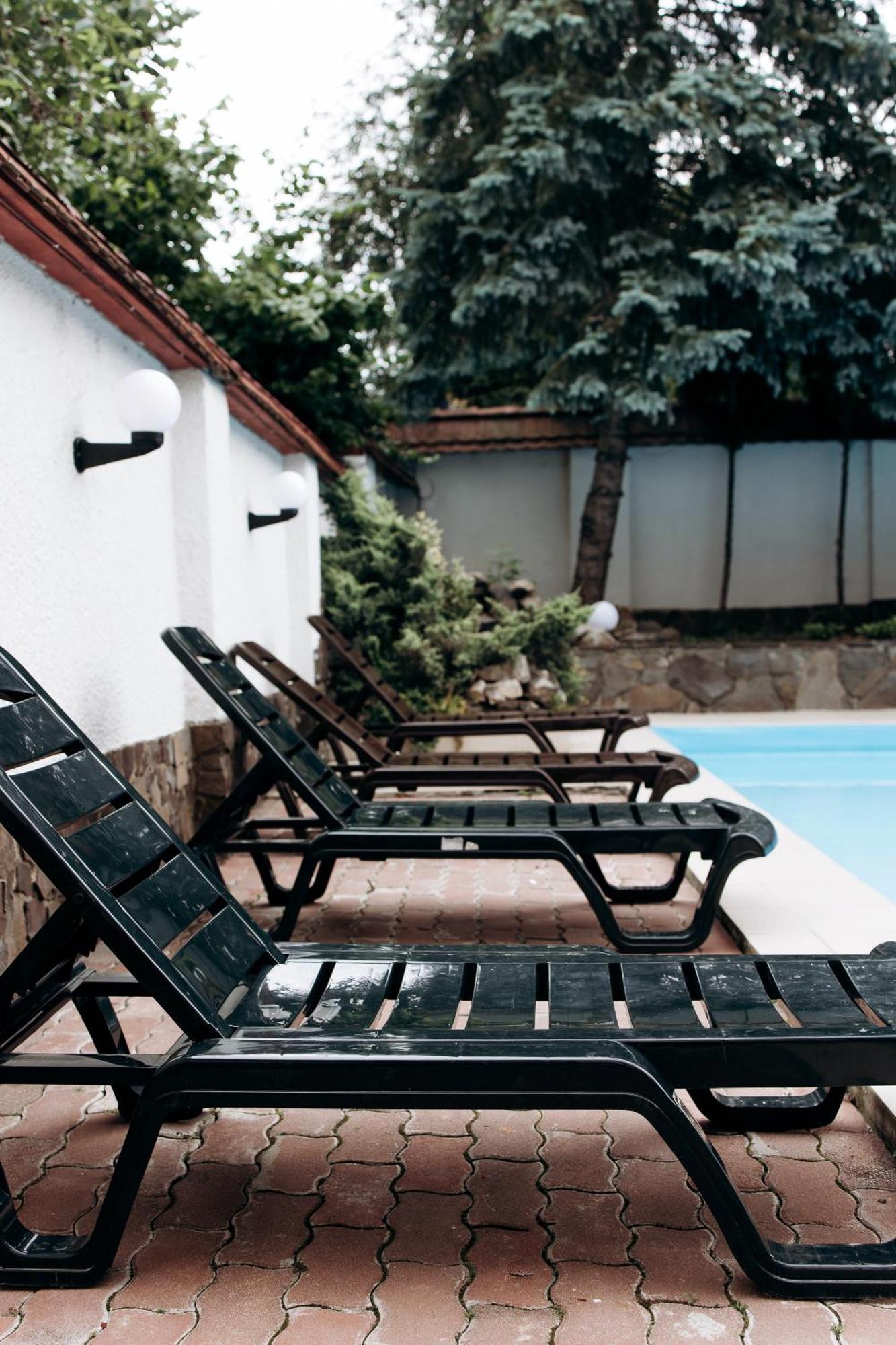Eduard Hotel Uzhhorod Exterior foto